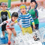 “물놀이 신난다”… 3일 강원영서-경북내륙 폭염주의보