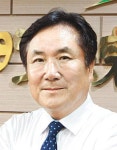 ‘신뢰경영’ 추구하며 성장… 장수기업 향해 큰 도약