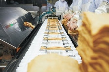 옛 공정 그대로 가공 “맛-품질 탁월” 입소문 정직한 어묵으로 보답