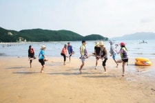 “옹진군 섬에서 알뜰한 여름휴가 보내세요”
