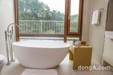 평창 더화이트호텔, 7만원대 고급 빌라 객실 상품 출시