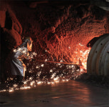 포스코, 46년만에 누적 조강 10억t 달성