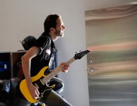 신해철 추모앨범 참여 기타리스트 폴 길버트 내한… ‘드릴 주법’ 유명