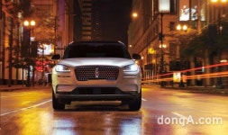 링컨코리아, 럭셔리 소형 SUV ‘코세어’ 사전계약… 가격 5640만원
