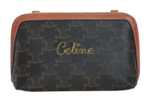 앙증맞은 미니백에 휴대전화만 쏙∼