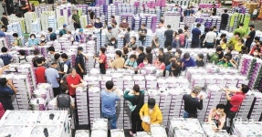 제수용 과일 가득한 농산물도매시장