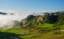 본보-XGOLF ‘소비자만족 10대 골프장’ 후보 홍천 클럽모우GC… 친환경 설계에 반하고, 도발적 코스에 놀라고