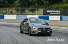 “5000만원대 고성능 AMG 경험”… 벤츠코리아, ‘AMG A35 4매틱 세단’ 출시