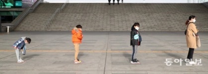연말행사 줄줄이 취소?…수도권 거리두기 2단계 격상[청계천 옆 사진관]