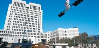 “대법원장, 與와 탄핵 교감 의혹… 입장 밝혀야” 판사들 성토