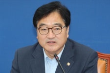 의협 “면허취소법 의결시 백신보이콧 고려” 與 “깡패지 의사냐”