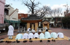 부산에는 영험한 ‘할매신’이 산다