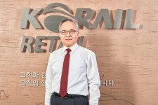 키오스크형 매장 내놓은 코레일유통 조형익 대표 “자판기 편의점 ‘스토리웨이’, 연말까지 전국 42곳 운영”