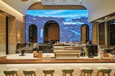 [인테리어]LED월로 구현한 커피농장의 하늘엔 특★함이 총총…