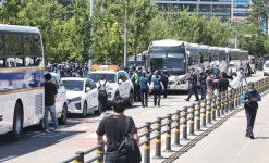 살기위해 투쟁한다는 민주노총…지금은 흩어져야 산다[청계천 옆 사진관]