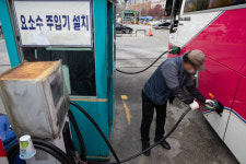 ‘요소수 대란’에 발묶인 버스…내주부터 일부지역 운행 차질