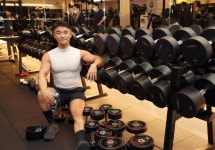 “우울할 때마다 헬스클럽 갔죠” 20년 넘게 이어온 근육운동[양종구의 100세 시대 건강법]