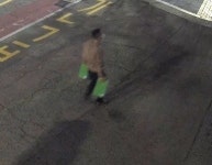 소방차 출동 못할까봐…요소수 3통 두고 사라진 남성