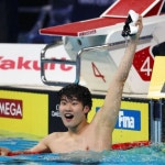 ‘수영괴물’ 황선우, 첫 메이저 우승…쇼트코스 세계선수권 200m 금메달
