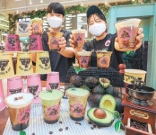 “유기농 원두로 만든 커피 음미하세요”