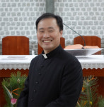 신자들에게 돌아간 ‘로마 박사 신부’… “화내지 않는 사제 돼야죠”