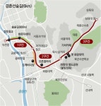 철로 따라 자박자박… 숲길 걸으며 만나는 협궤열차-봄꽃-벽화들