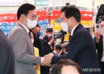 송영길 “서울시민 됐다” 시장출마 선언… 오세훈과 붙을듯