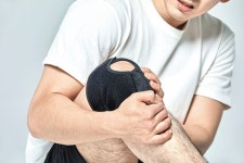 삶의 질 떨어뜨리는 만성통증, 가정용 의료기기로 개선 효과