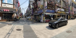 말뿐인 보행자우선도로… 보행자 위협 급가속에 경적 ‘빵빵’