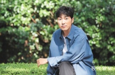‘가상현실’과 ‘메타북스’가 빚어낸 우연한 이야기