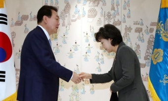 尹 “인사 실패? 前정권 장관중 훌륭한 사람 봤나”