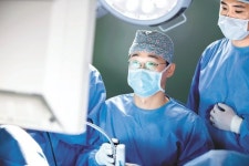 전립샘비대증 환자 6년간 30만명 증가… 부작용 없이 치료하려면