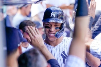 양키스 저지, MLB 역대 두 번째 최소 경기 200홈런