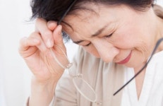 효안과 건강기능식품 | ‘가을 불청객’ 안구건조증…“이럴 땐 인공눈물 말고 안과 찾으세요”