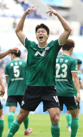전북 조규성 마지막 경기서 2골… 득점왕 등극