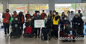 한국앤컴퍼니, 이동약자 위한 전동이동보조기기 배터리 나눔