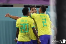 백승호 월드컵 첫 골…한국 1-4 브라질