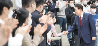 尹, 청년들 만나 “3대 개혁 중 노동개혁 가장 먼저 추진”