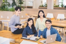 정부 사업 발판 삼아 미래차 산업 선도