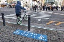 서울 광진구에 자전거 운전자용 ‘사인블록’ 설치