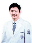 중년의 흡연, 골밀도 떨어뜨려 디스크 유발