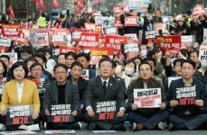 이재명, 개딸 향해 “조작된 이미지 동원한 내부공격 멈춰야”