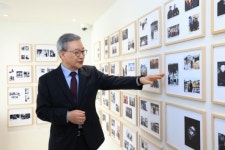 “시를 통해 고통 속 위안 받길”…대구서 정호승 문학관 개관