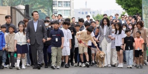 아이들 손잡고… 용산어린이정원 첫 개방