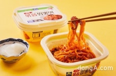 군필자 추억의 맛 ‘면사랑’… PX 최고 인기제품 ‘까르보나라 크림우동’