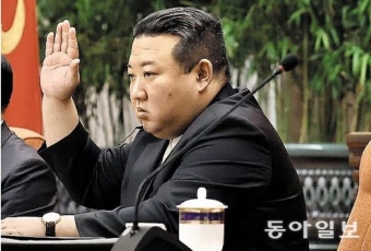 北정찰위성 발사 실패가 남긴 교훈[주성하 기자의 서울과 평양사이]