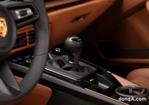 포르쉐 911 환갑잔치… 60주년 한정판 ‘911 S/T’ 공개