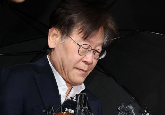 이재명 미음으로 점심…오전 백현동, 오후 대북송금-위증교사 공방