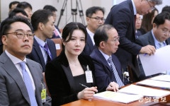 대형 유통업체들의 갑질 추궁한 국정감사장[청계천 옆 사진관]