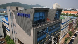 전도성 섬유 전문 기업에서 자동차 부품 기업으로 확장